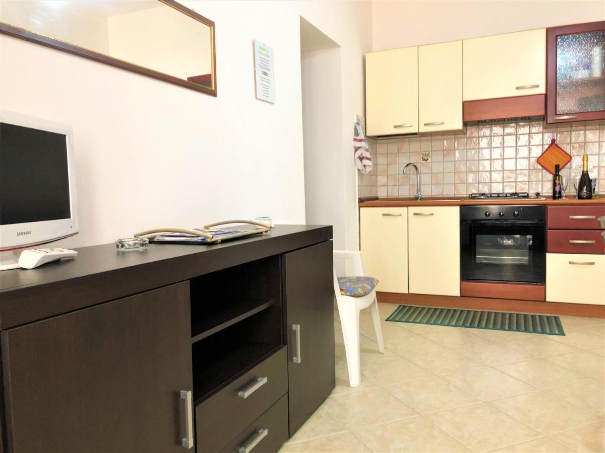 Cala Gonone - Casa Della Pineta Apartment Luaran gambar